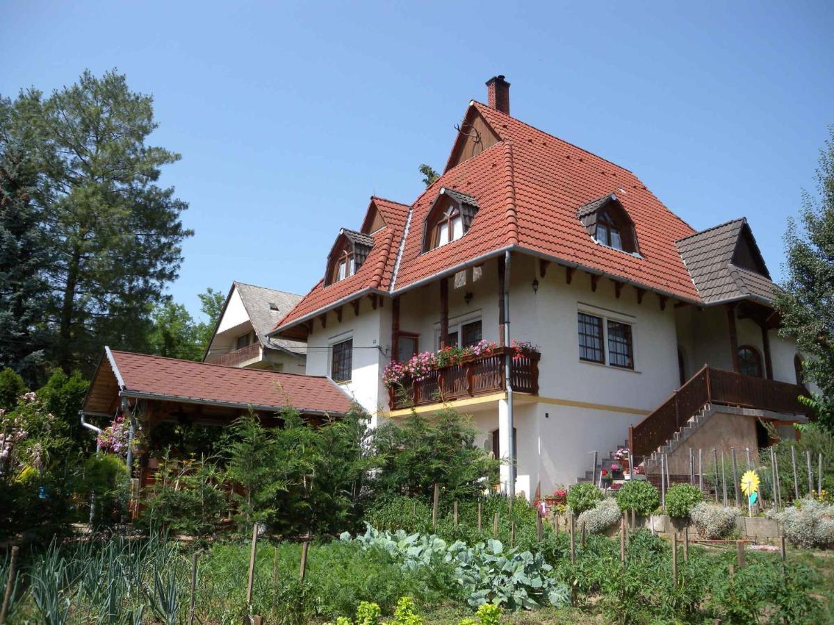 Apartment In Fonyod/Balaton 18583 외부 사진